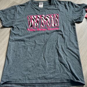 T shirt (size Small)